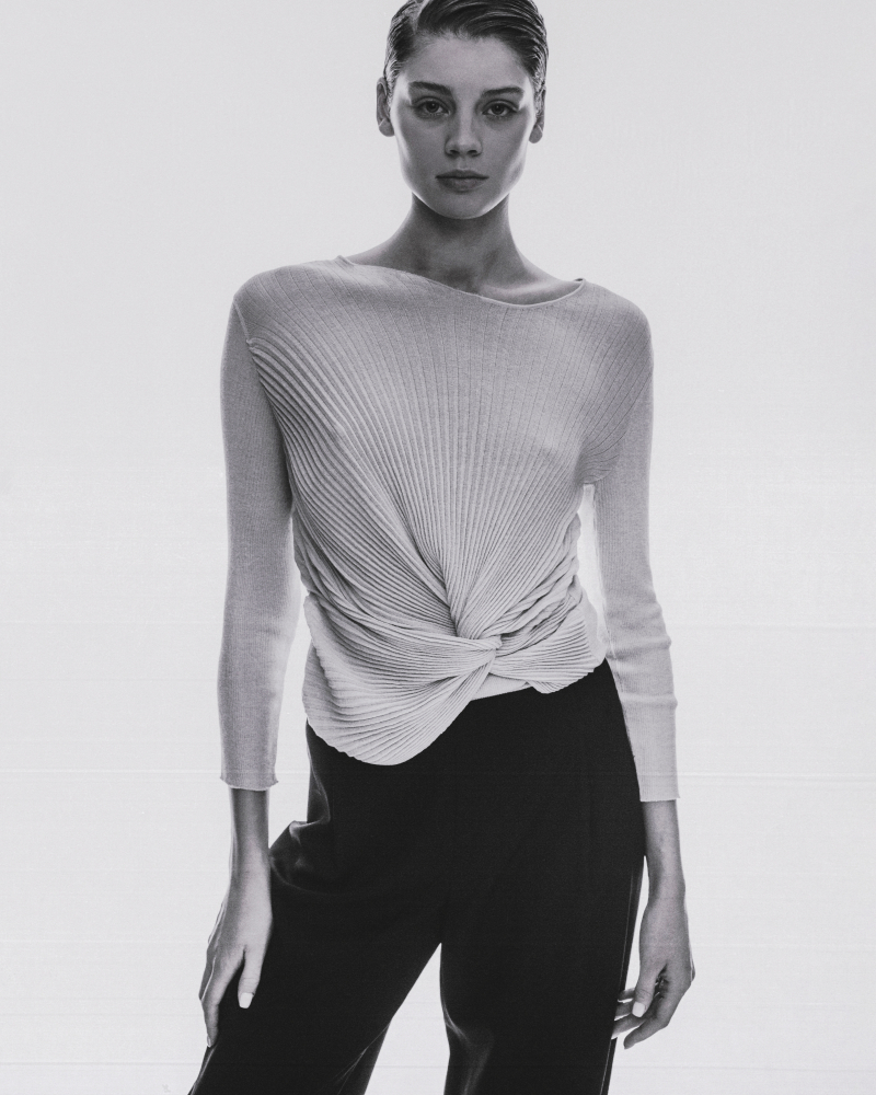 IULIIA KOLESNIKOVA model portfolio